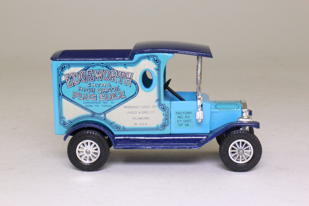 Edgeworth Plug Slice, Tobacco, Richmond USA (Creaks of Camberley - AC64)